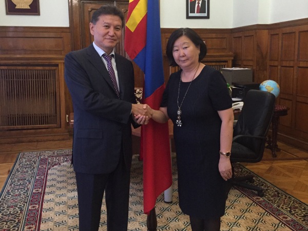 Кирсан Илюмжинов встретился с послом Монголии (фото)