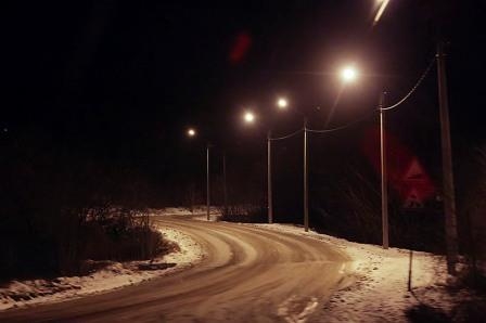В Юстинском районе по иску прокурора сельское поселение организует уличное освещение   