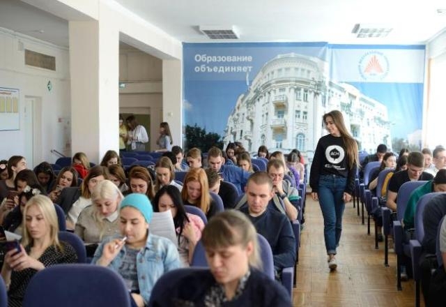 Ростовские студенты приедут в Калмыкию, чтобы проследить за сдачей ЕГЭ