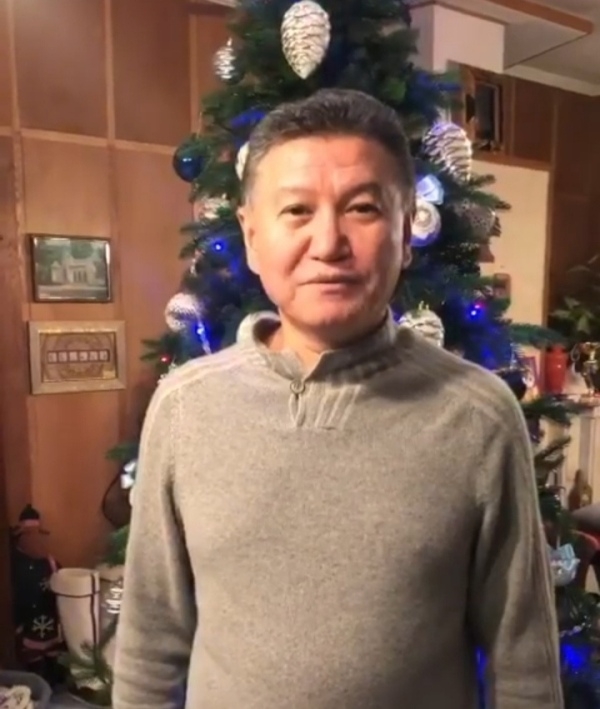 Кирсан Илюмжинов поздравил жителей Калмыкии с наступающим Новым годом 
