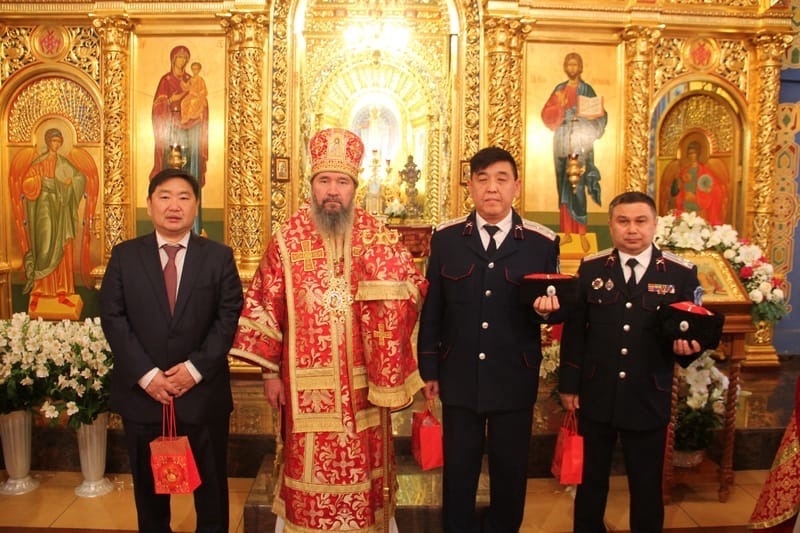 Архиепископ Юстиниан благословил новоизбранного атамана Калмыцкого округа 