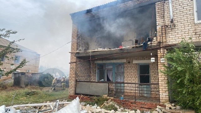 Локальный режим ЧС введен в Юстинском районе после взрыва газа в доме