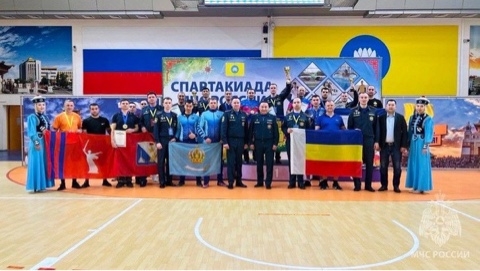 Спасатели Калмыкии заняли второе место в турнире по настольному теннису