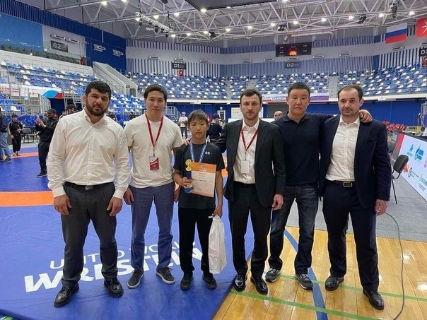 Борец из Калмыкии стал бронзовым призером Первенства России