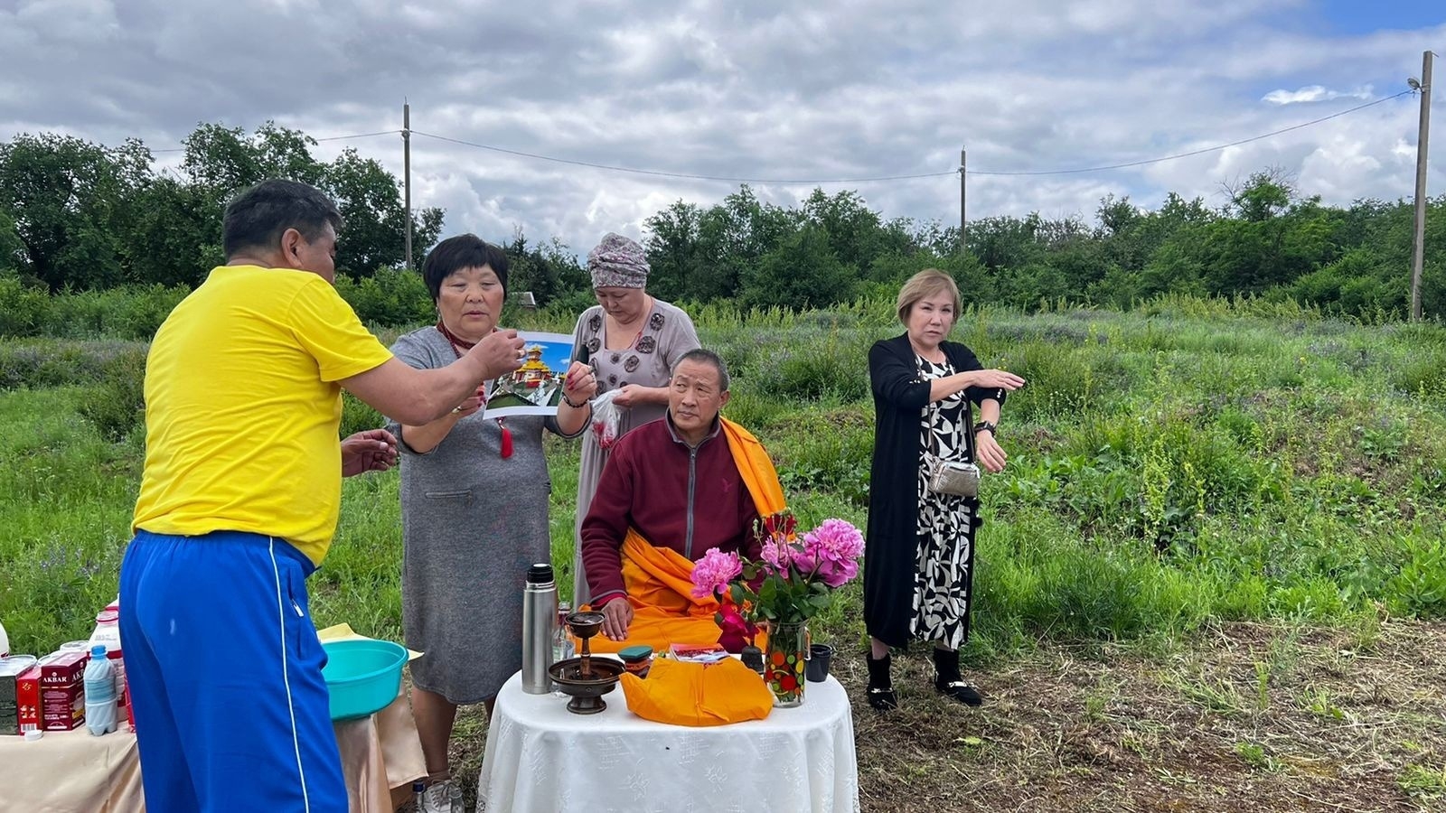 В муниципалитете Калмыкии провели буддийский обряд