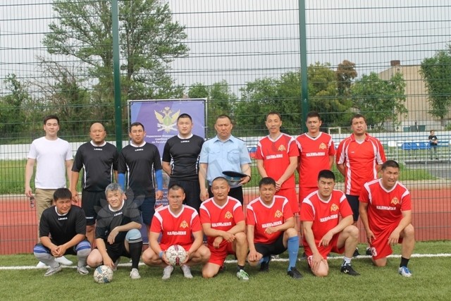 В Элисте прошел товарищеский матч по мини-футболу памяти героев Сталинграда