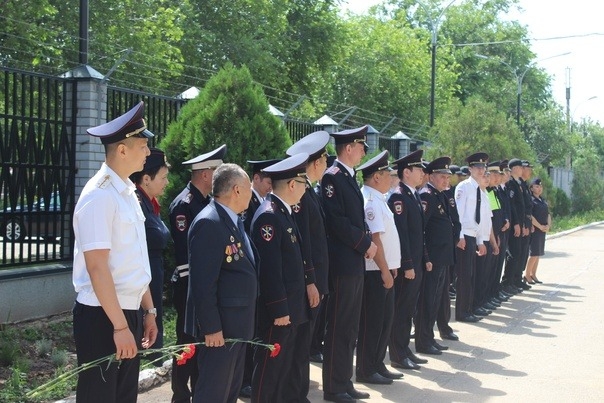 Полицейские Калмыкии отметили годовщину основания Российской полиции