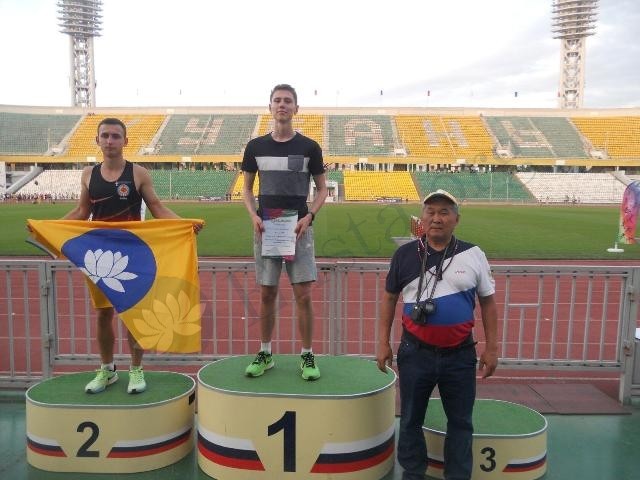 Легкоатлет из Калмыкии завоевал серебряную медаль на первенстве ЮФО
