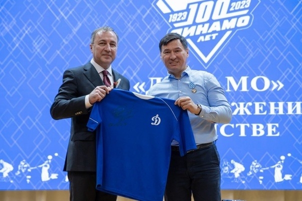 Глава Калмыкии поздравил спортивное общество «Динамо» с юбилеем