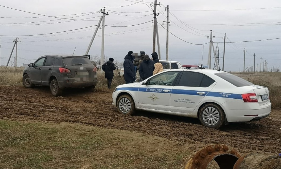 Полицейские Калмыкии задержали в Элисте «закладчиков» наркотических средств