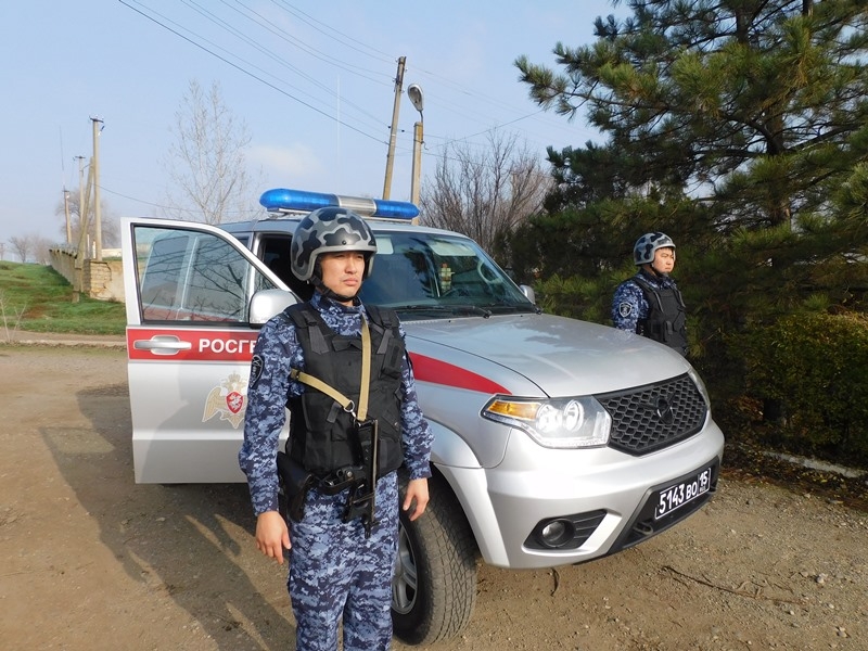 Подозреваемых в совершении кражи задержали росгвардейцы в Калмыкии