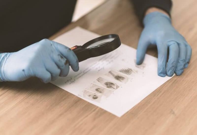 Полицейские Калмыкии задержали двоих разыскиваемых граждан