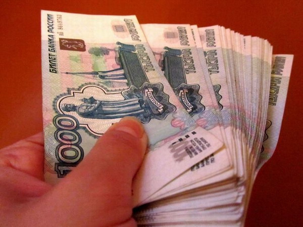 «Гипнотизер» похитил у пожилой элистинки 330 тыс. руб.