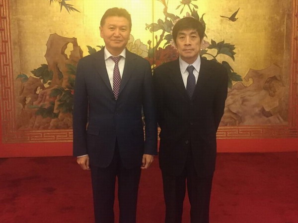 Глава ФИДЕ провел переговоры в посольстве КНР (фото)