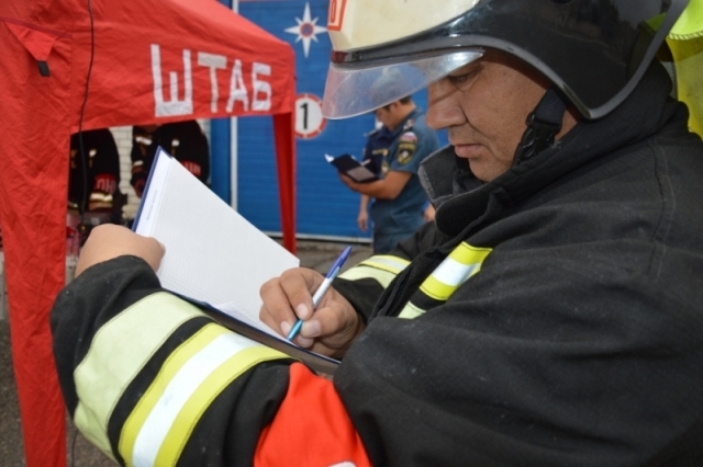 Оперативный штаб пожаротушения повышает навыки
