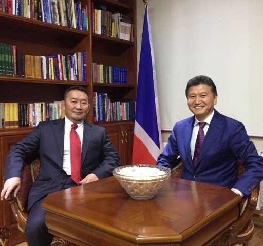 Президент ФИДЕ встретился с президентом Монголии