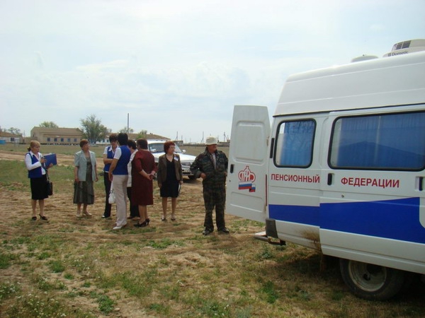Мобильный офис ПФР посетил 57 поселков республики