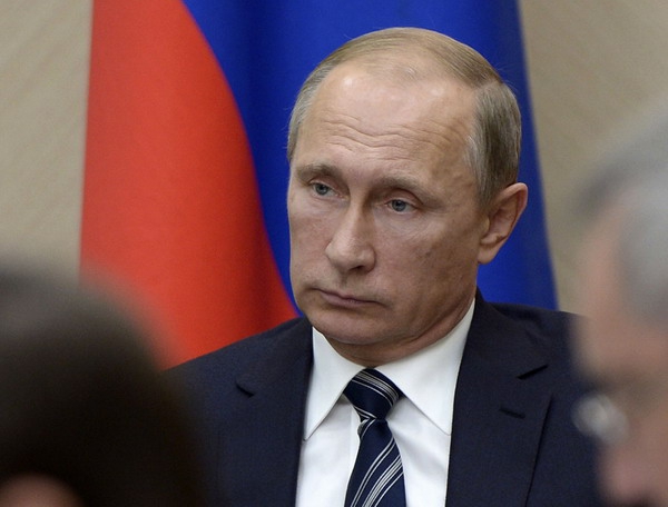 Президент России следит за матчем и болеет за Карякина
