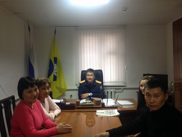 Сотрудники СКР проводят встречи в районах Калмыкии