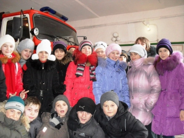 Учащиеся Яшалты побывали в гостях у пожарных (фото)
